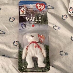 Ty teenie beanie, baby Maple the bear.NIB McDonald’s happy meal toy